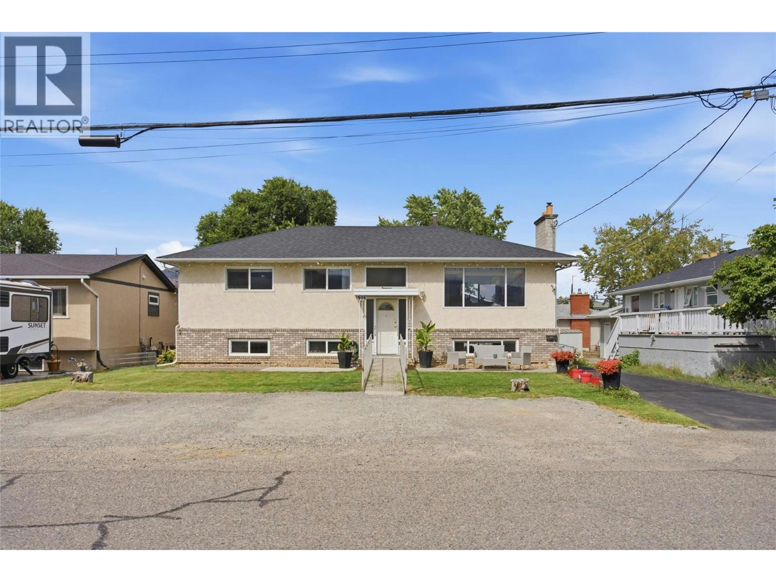 908 Renfrew Avenue, Kamloops, BC, V2B 3X5