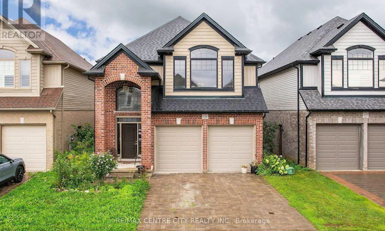 1586 Noah Bend