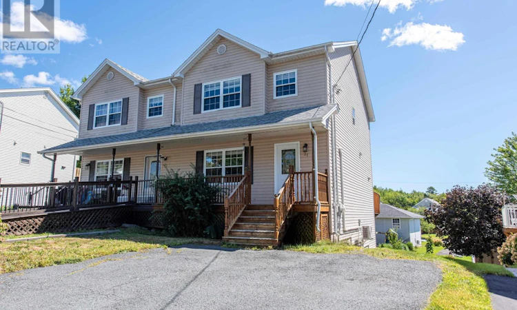 31 Hewer Crescent