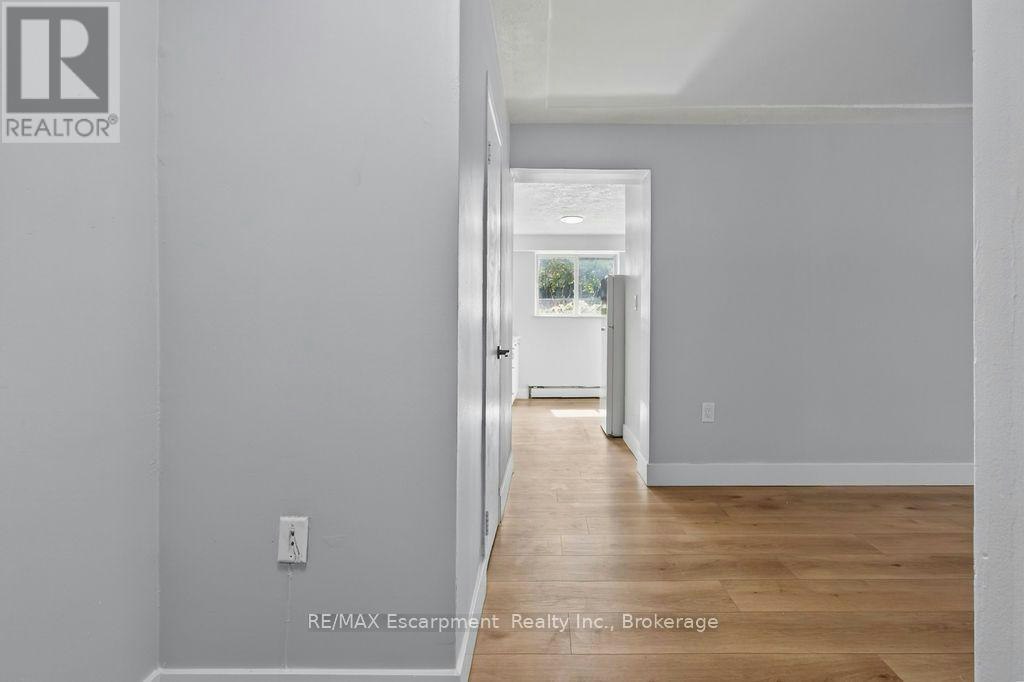103-2393 New Street, Burlington, ON, L7R 1K1 - 15