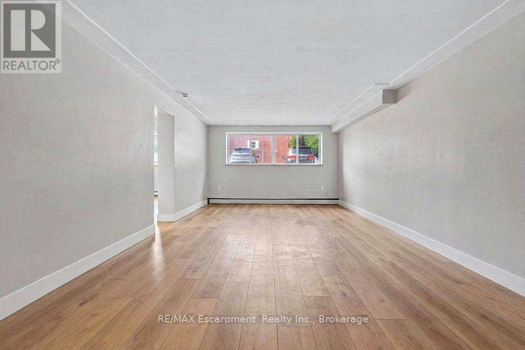 103-2393 New Street, Burlington, ON, L7R 1K1 - 14