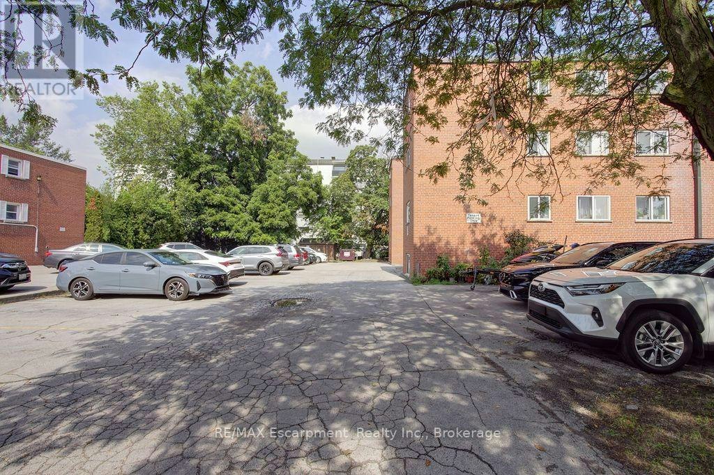 103-2393 New Street, Burlington, ON, L7R 1K1 - 20
