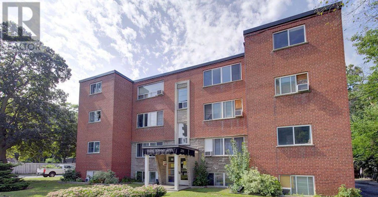 402-2393 New Street, Burlington, ON, L7R 1K1