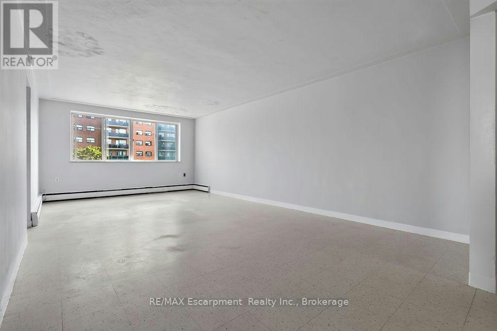 402-2393 New Street, Burlington, ON, L7R 1K1 - 4