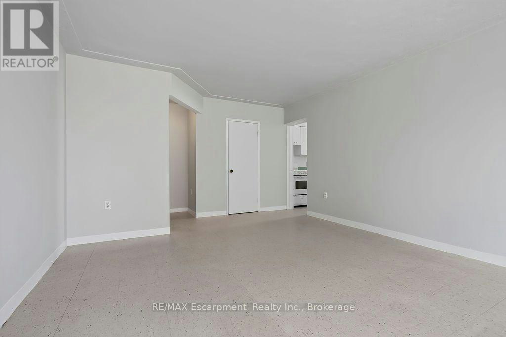402-2393 New Street, Burlington, ON, L7R 1K1 - 8