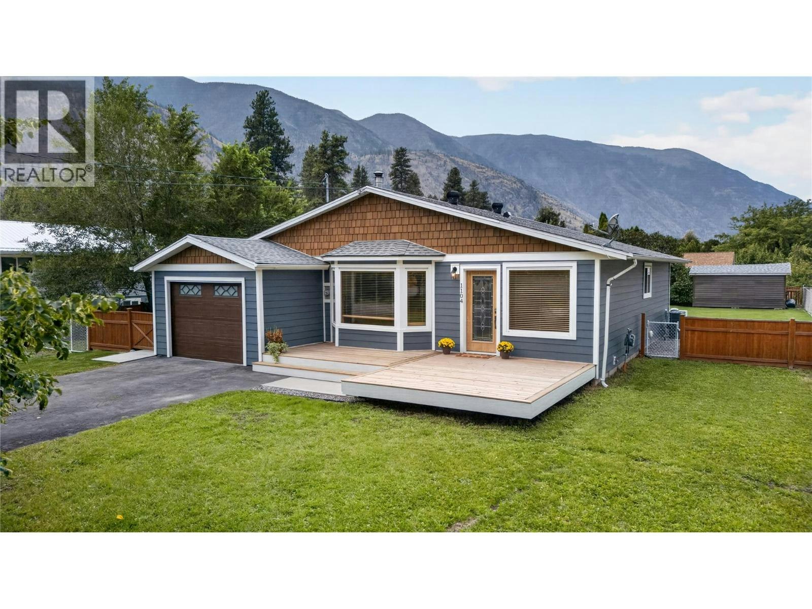 1104 7th Street, Keremeos, BC, V0X 1N3