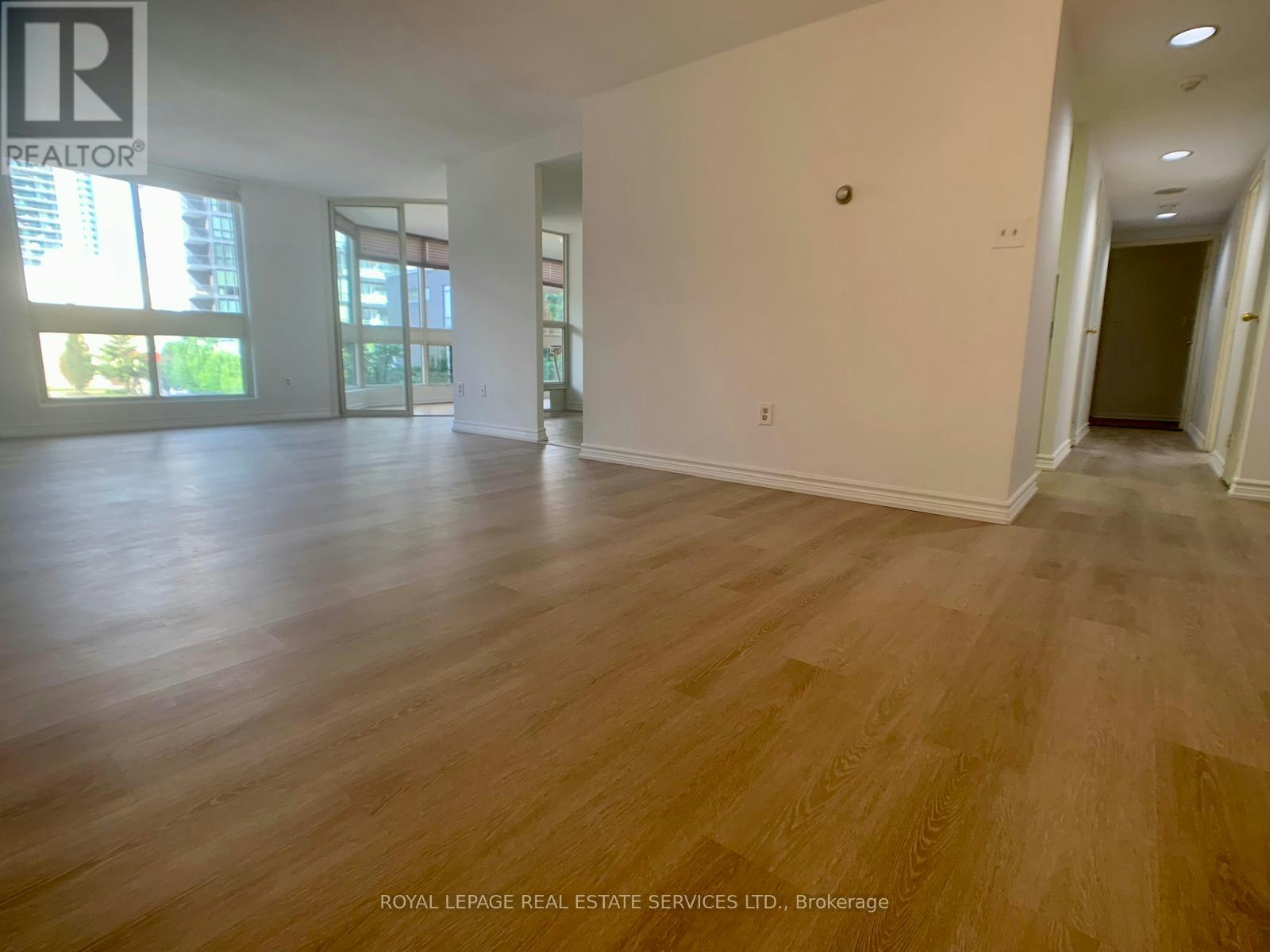 301-10 Kenneth Avenue, Toronto, ON, M2N 6K6 - 10