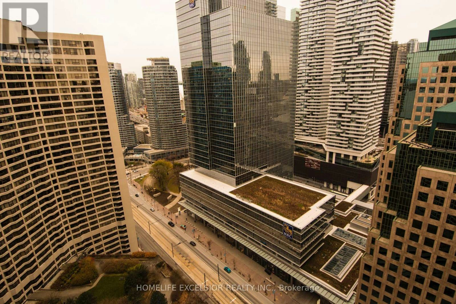 3227-33 Harbour Square, Toronto, ON, M5J 2G2 - 3