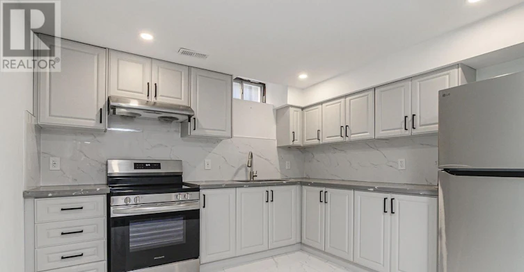 BSMT-125 Harkness Drive, Whitby, ON, L1R 2E9 - 10
