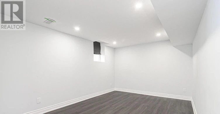 BSMT-125 Harkness Drive, Whitby, ON, L1R 2E9 - 21