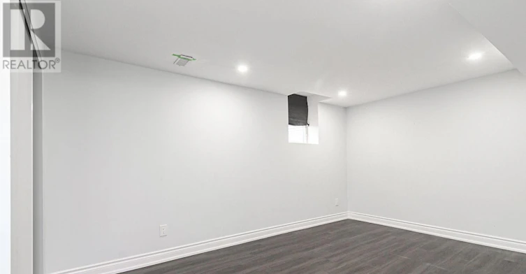 BSMT-125 Harkness Drive, Whitby, ON, L1R 2E9 - 22