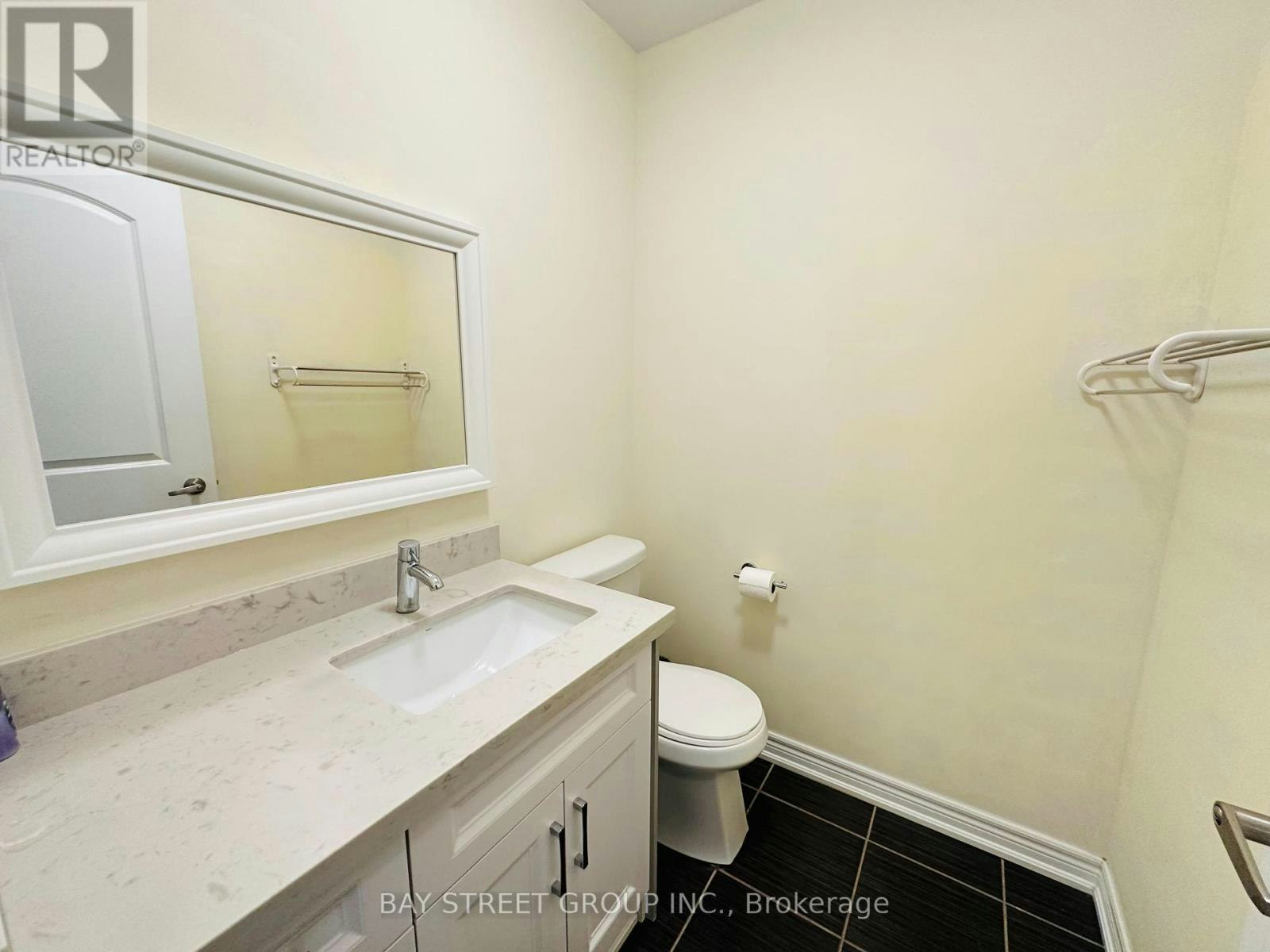 32 Capreol Avenue, Aurora, ON, L4G 7C4 - 17