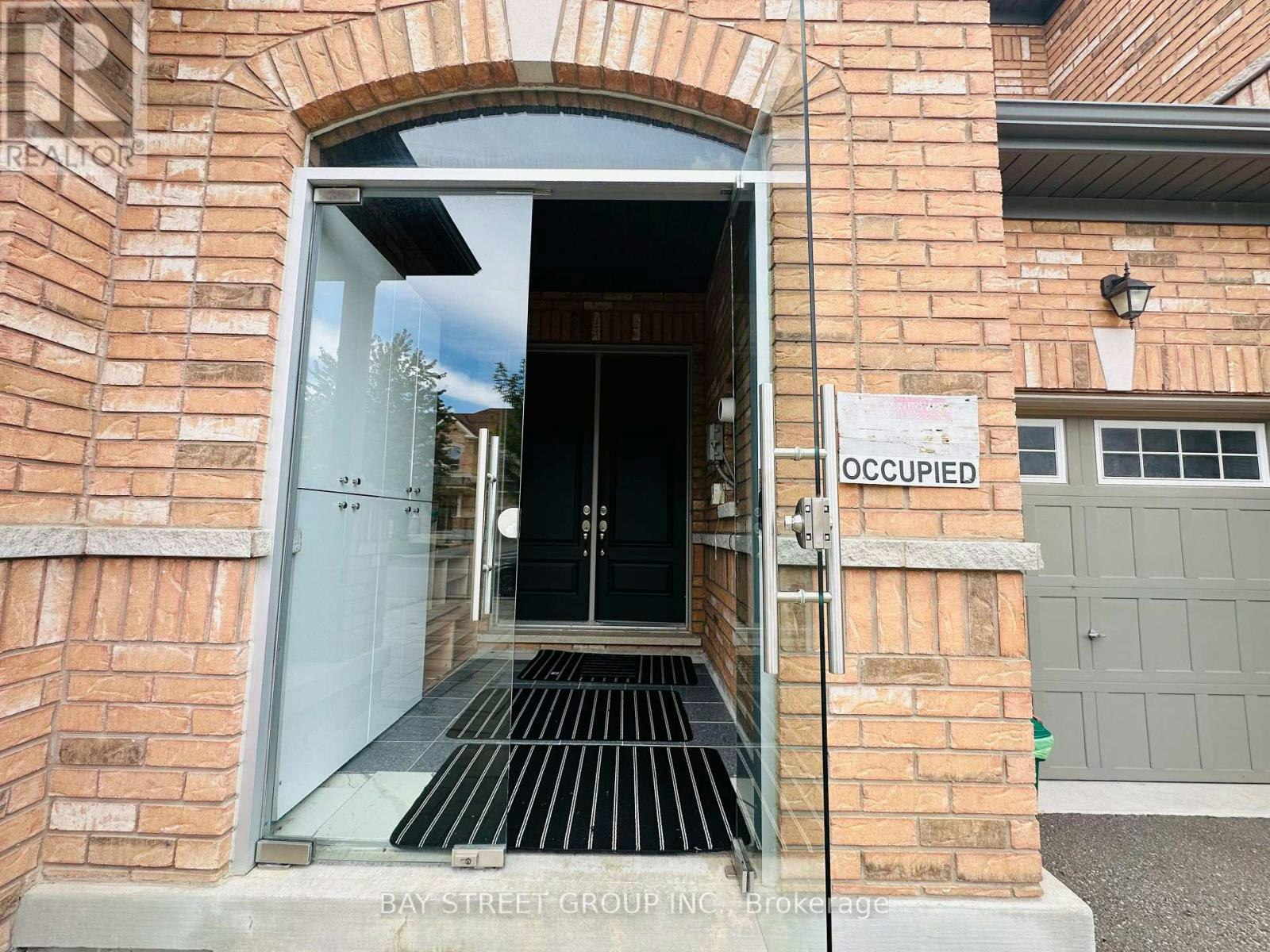 32 Capreol Avenue, Aurora, ON, L4G 7C4 - 2