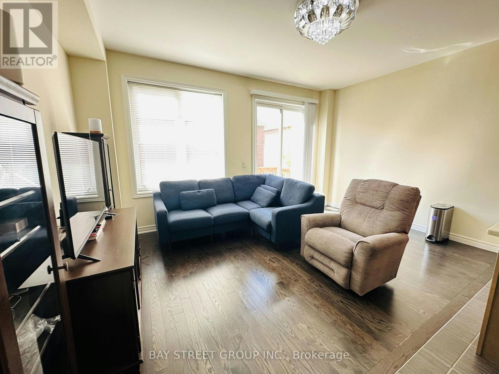 32 Capreol Avenue, Aurora, ON, L4G 7C4 - 15