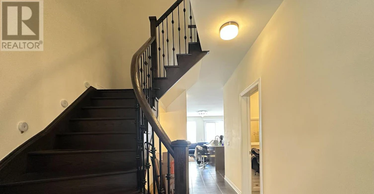 32 Capreol Avenue, Aurora, ON, L4G 7C4 - 6