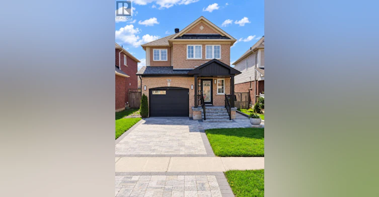 28 Versailles Crescent, Barrie, ON, L4M 0B8