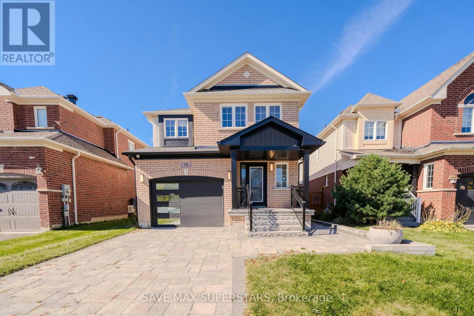 28 Versailles Crescent, Barrie, ON, L4M 0B8