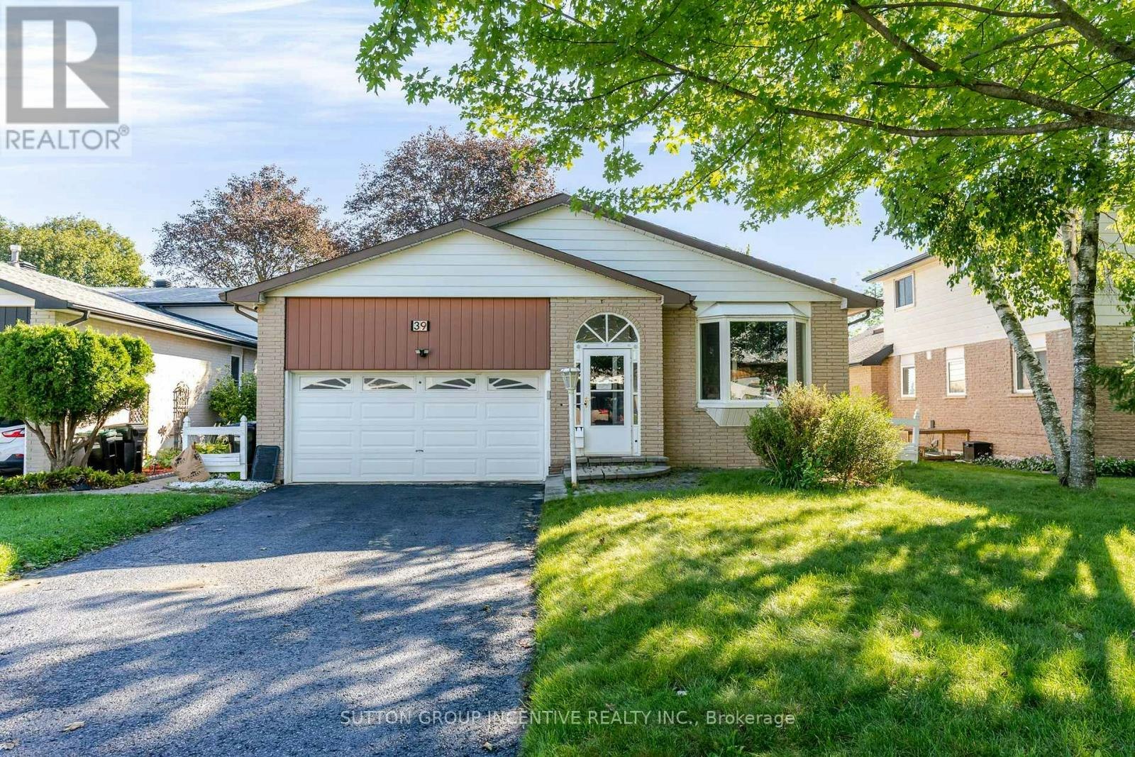 39 Carol Road, Barrie, ON, L4N 3P6