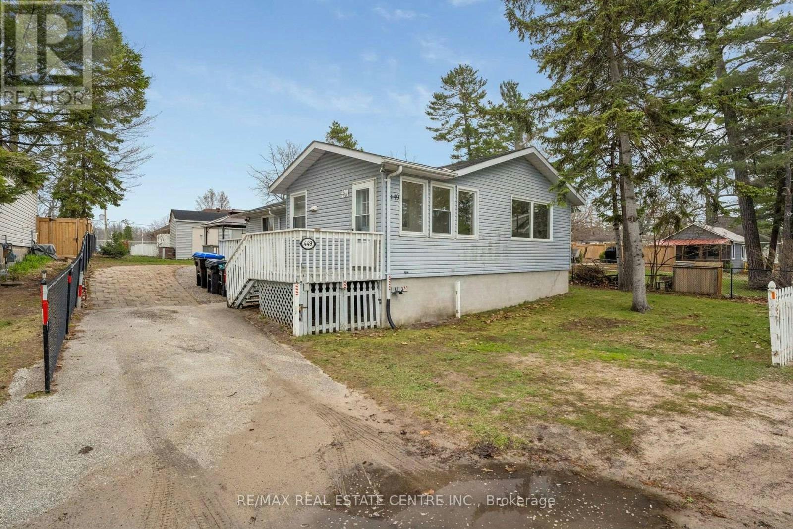 449 Mosley Street, Wasaga Beach, ON, L9Z 2J4