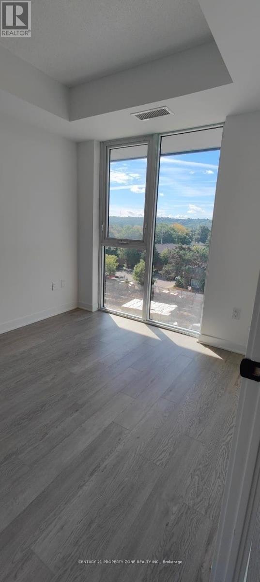 405-2782 Barton Street E, Hamilton, ON, L8E 3P5 - 5