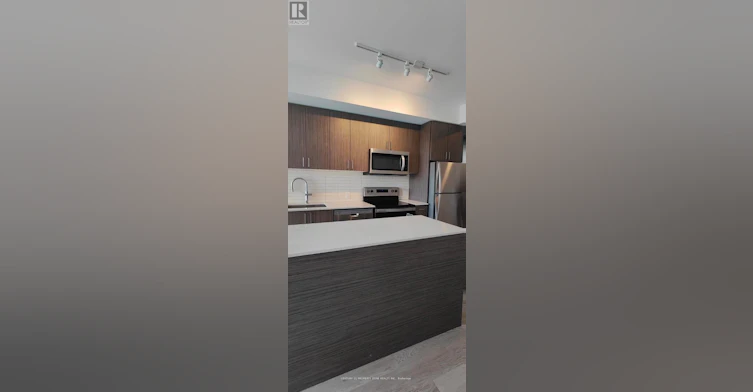 405-2782 Barton Street E, Hamilton, ON, L8E 3P5 - 2
