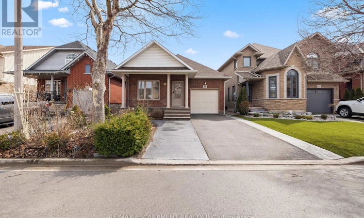 39 Mckibbon Avenue