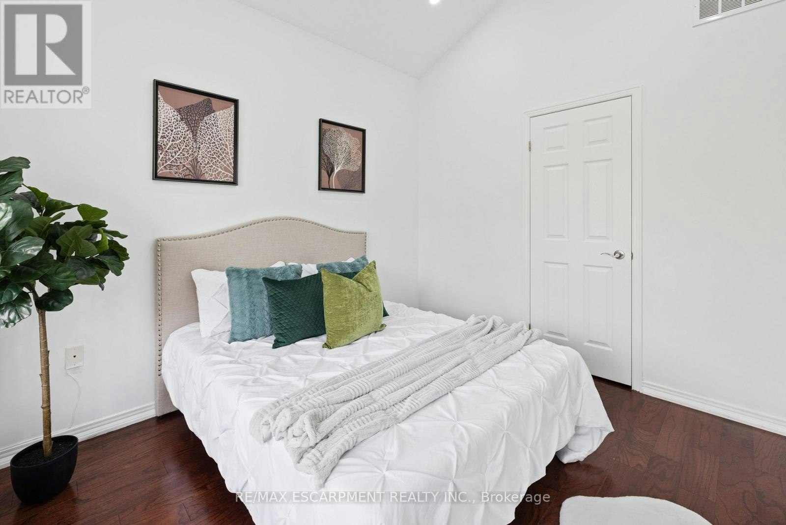 39 Mckibbon Avenue, Hamilton, ON, L0R 1P0 - 8