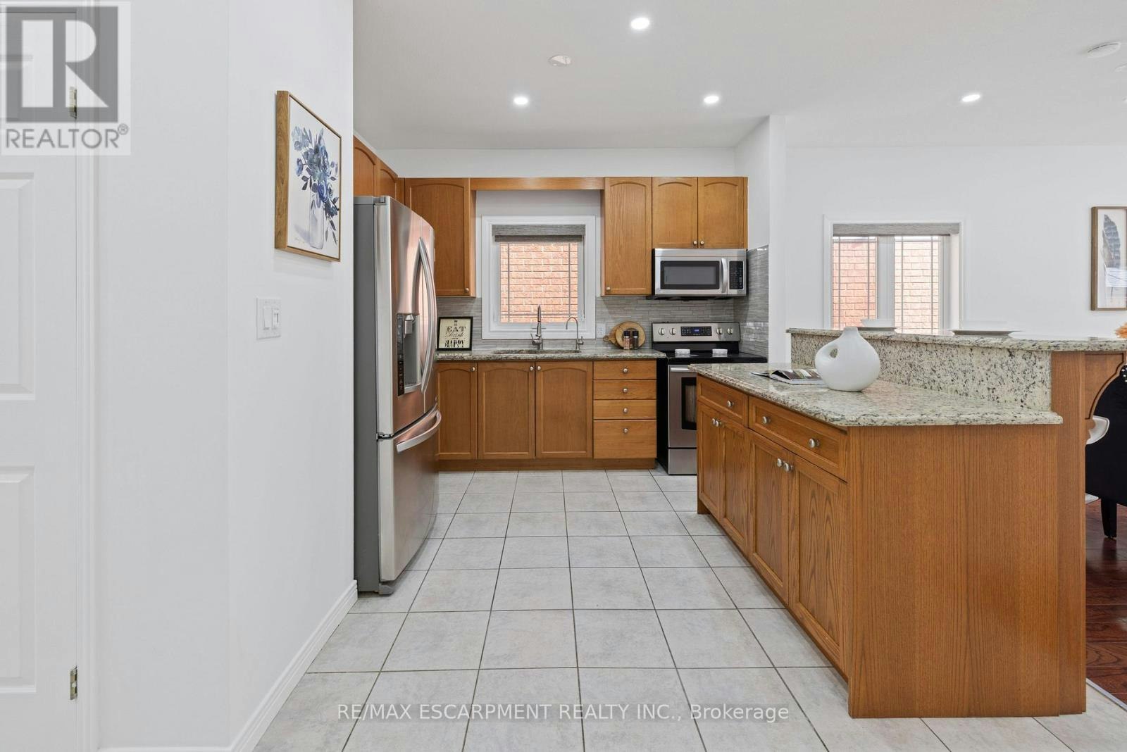 39 Mckibbon Avenue, Hamilton, ON, L0R 1P0 - 10