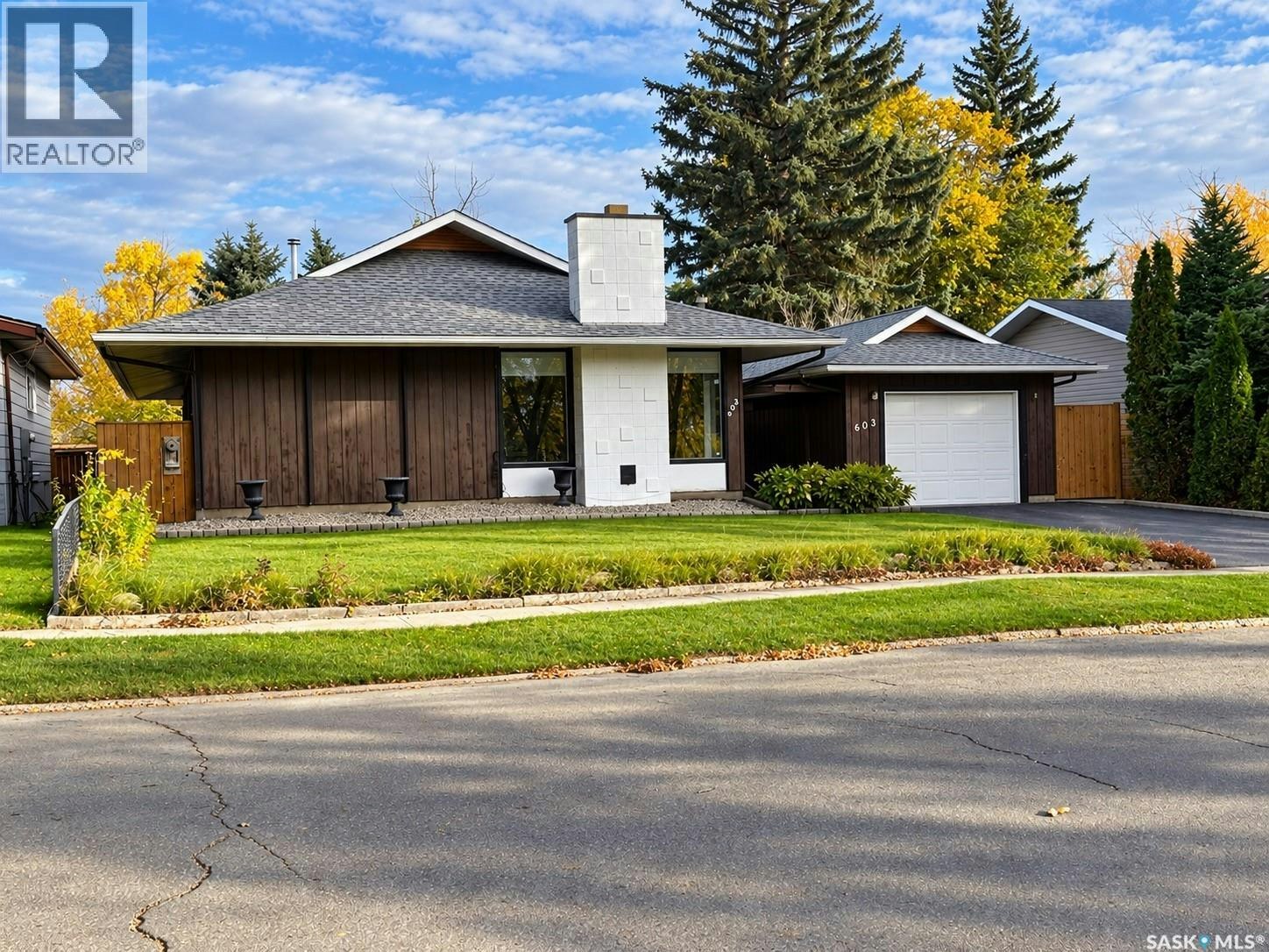 603 3rd Avenue NW, Weyburn, SK, S4H 1R2