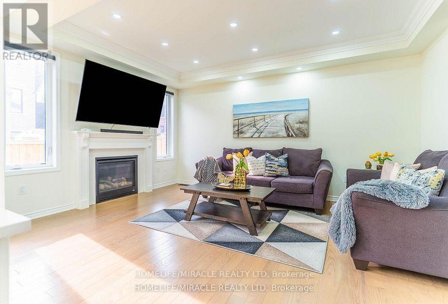 3059 Hollyberry Trail, Pickering, ON, L1X 0N5 - 13