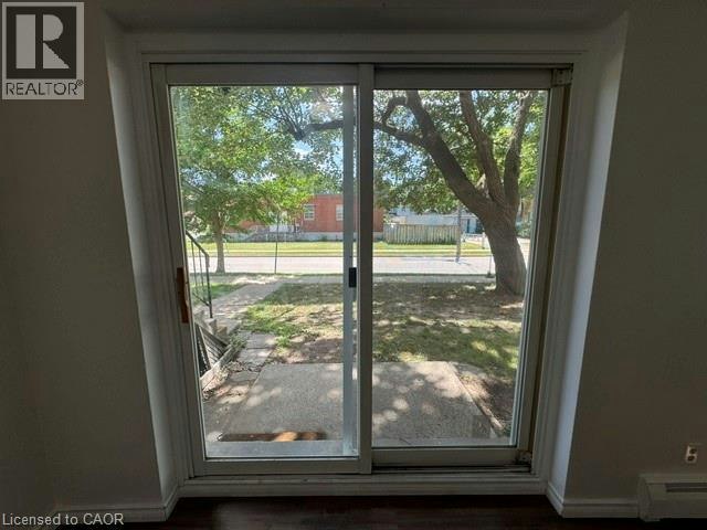 1B-232 Louisa Street, Kitchener, ON, N2H 5M7 - 12