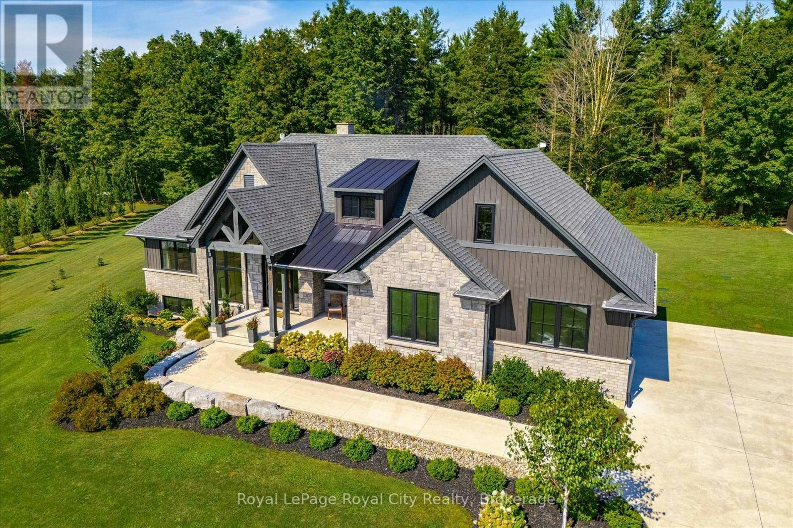 113 Sharron Court, Mapleton, ON, N0G 2K0