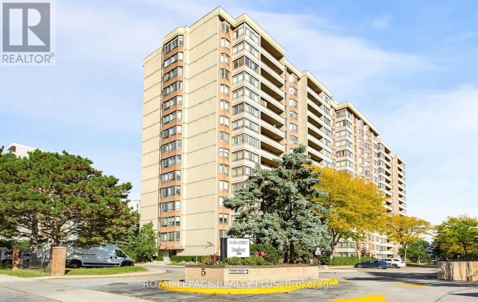 803-5 Lisa Street, Brampton, ON, L6T 4T4