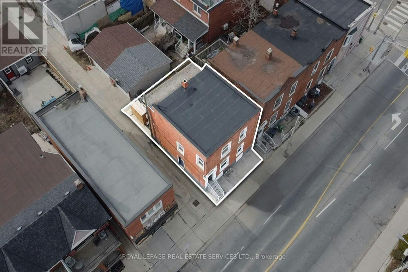 740 Lansdowne Avenue, Toronto, ON, M6H 3Y8