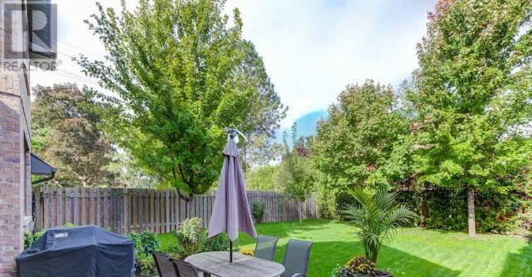 42 Mervyn Avenue, Toronto, ON, M9B 1N3 - 27