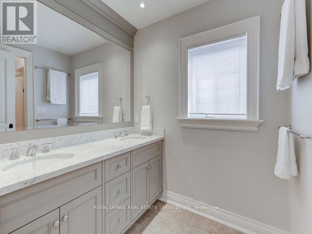 42 Mervyn Avenue, Toronto, ON, M9B 1N3 - 18