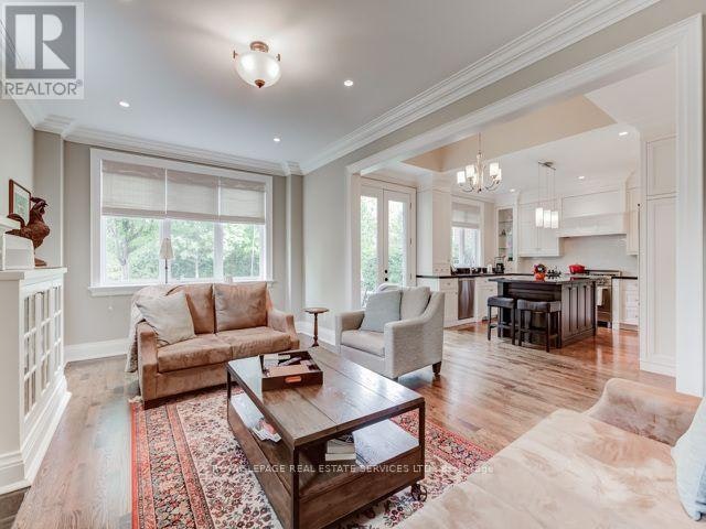 42 Mervyn Avenue, Toronto, ON, M9B 1N3 - 11
