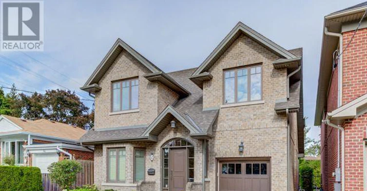 42 Mervyn Avenue, Toronto, ON, M9B 1N3