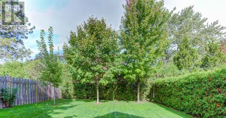 42 Mervyn Avenue, Toronto, ON, M9B 1N3 - 3