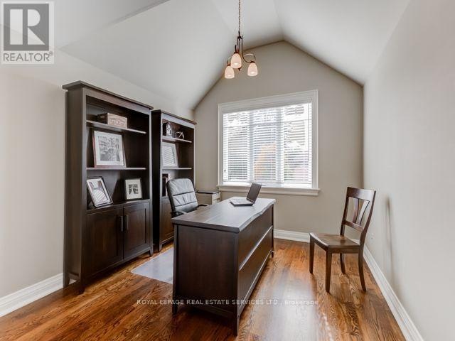 42 Mervyn Avenue, Toronto, ON, M9B 1N3 - 16