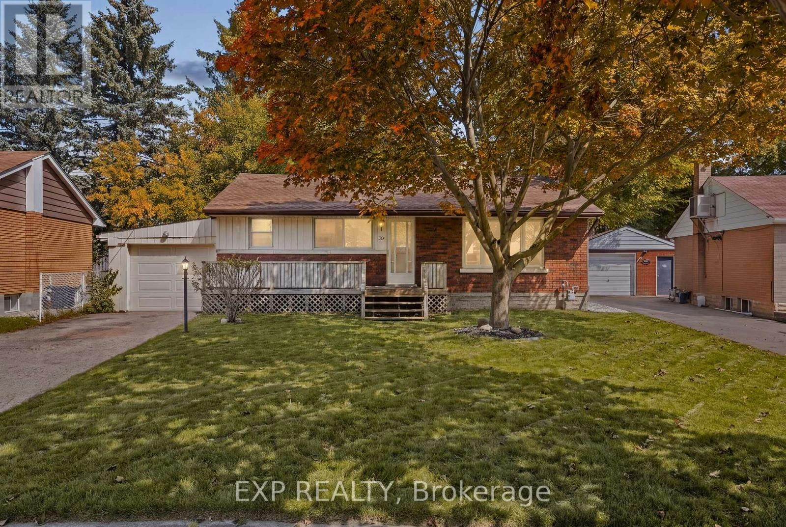 30 Gerard Avenue, Kitchener, ON, N2C 2A1