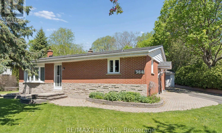 364 King Street E