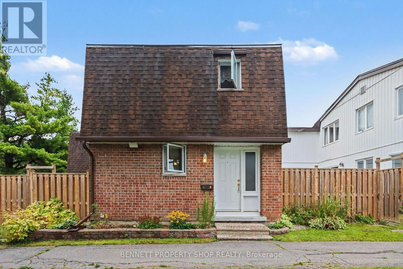 1-837 Eastvale Drive, Ottawa, ON, K1J 7T5