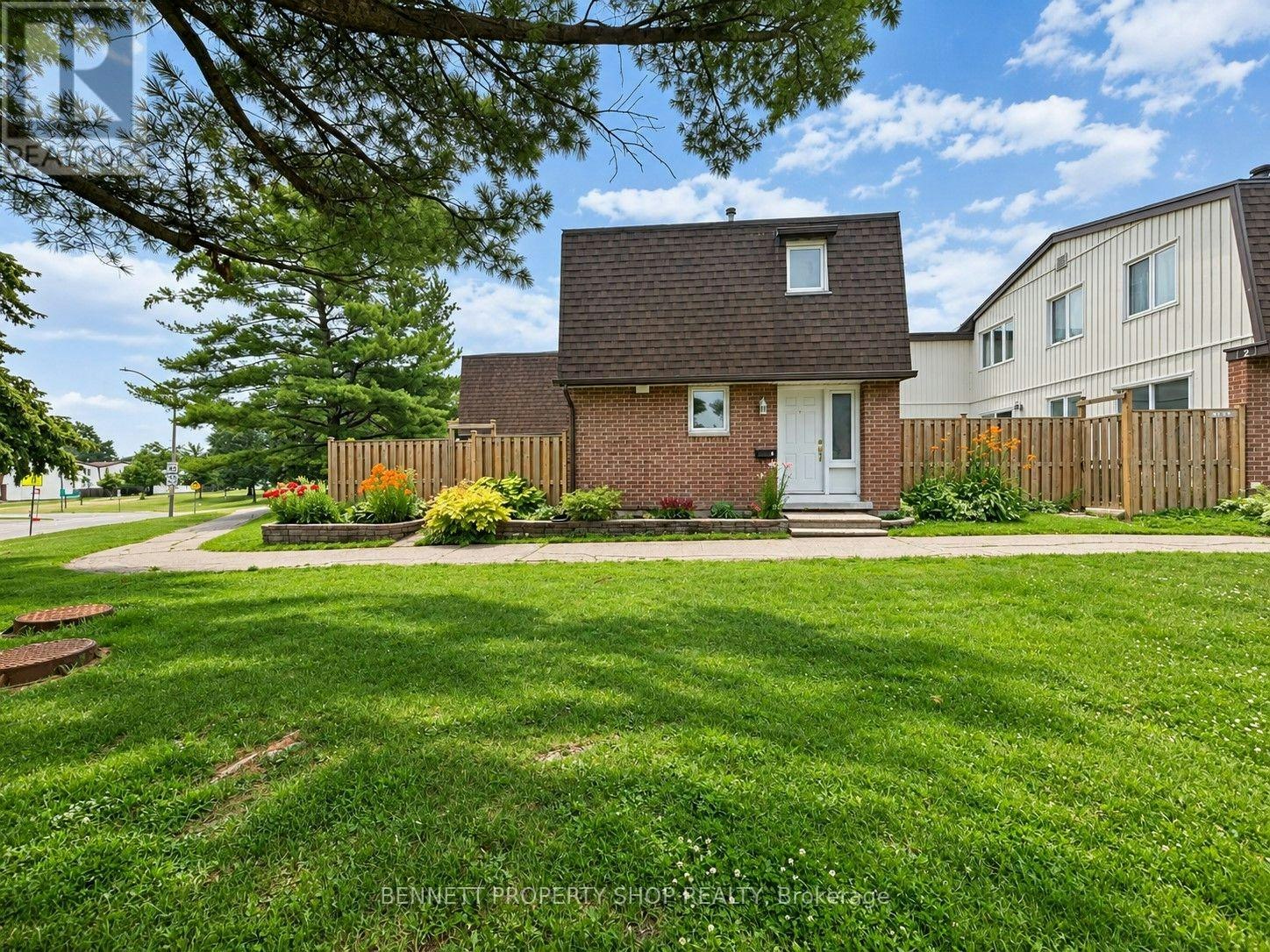 1-837 Eastvale Drive, Ottawa, ON, K1J 7T5