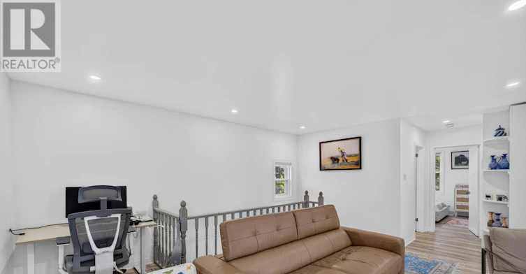 2-297 Royal Avenue, Ottawa, ON, K2A 1T6 - 11
