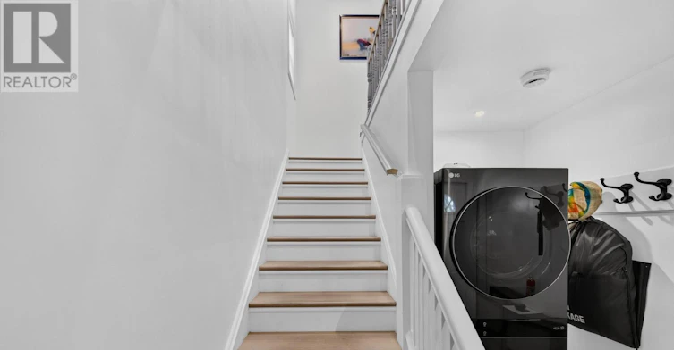 2-297 Royal Avenue, Ottawa, ON, K2A 1T6 - 3