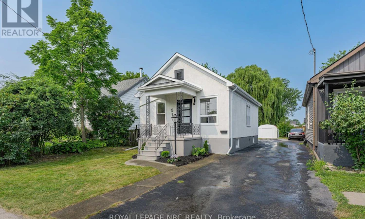 51 Queen Street S