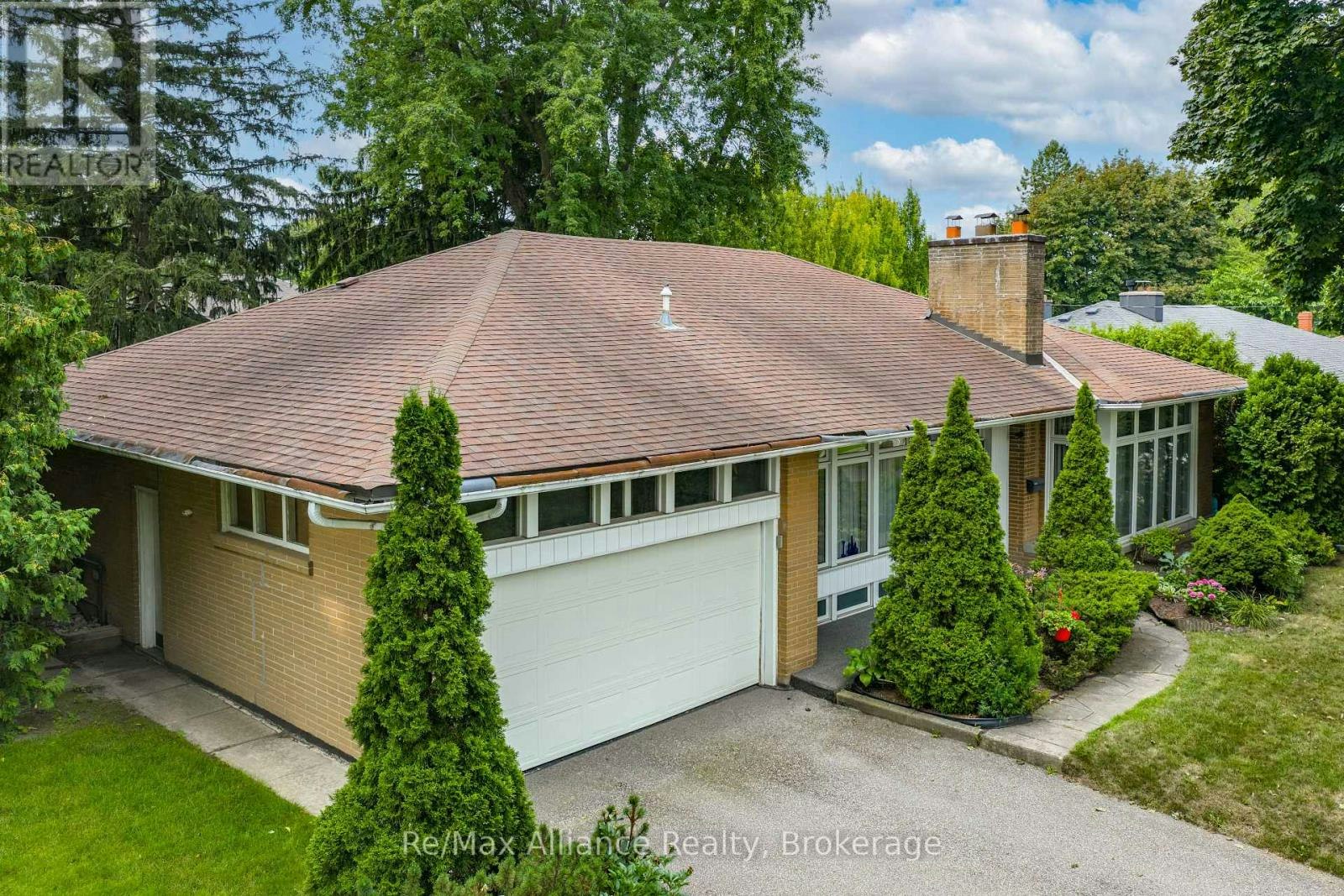 410 The Kingsway, Toronto, ON, M9A 3V9