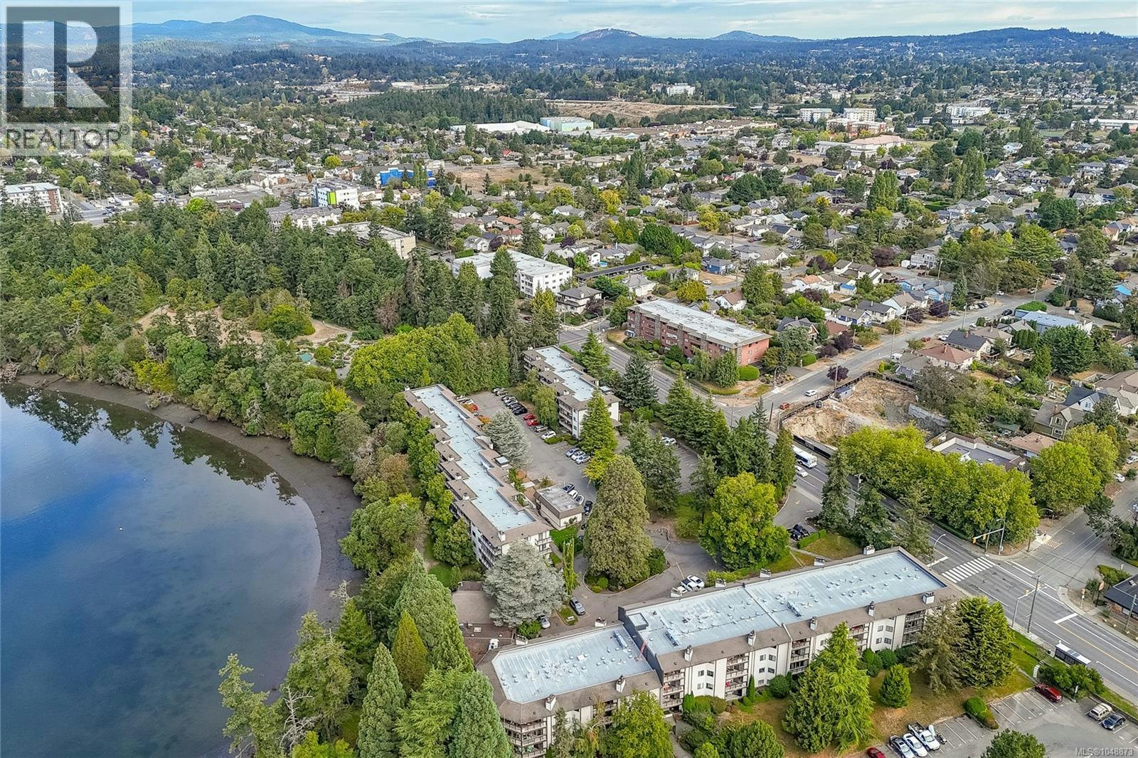 204-81 W Gorge Road, Saanich, BC, V9A 1L9