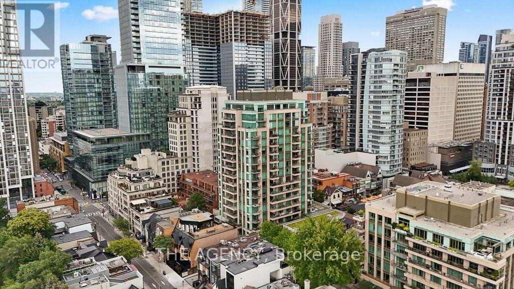 902-80 Yorkville Avenue, Toronto, ON, M5R 2C2